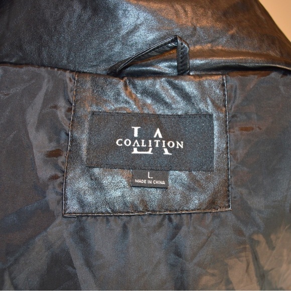LA Coalition Vegan Leather Look Black Cropped Puffer Jacket, Large - Picture 5 of 14